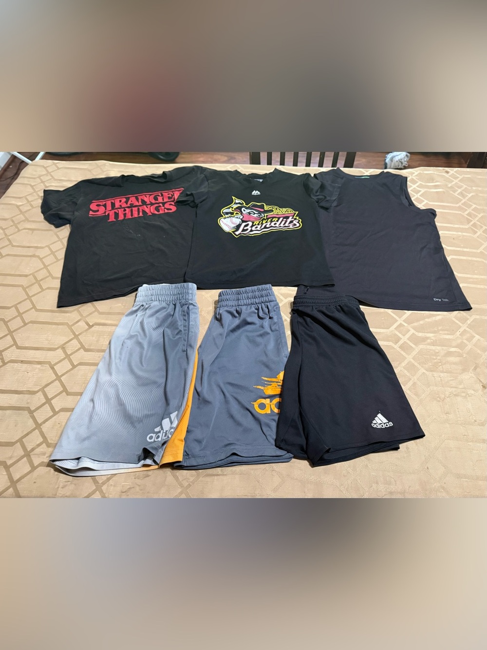 Boys clothes s/m